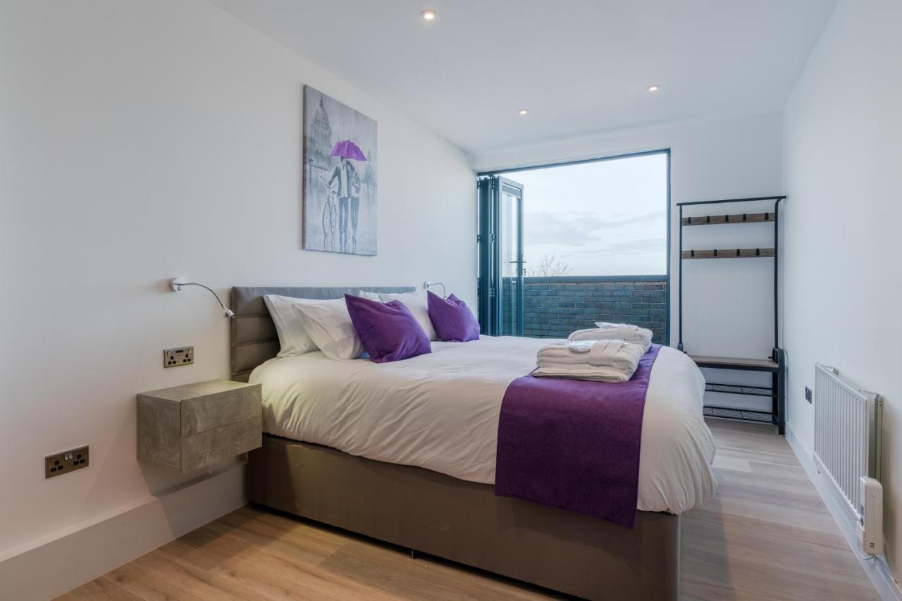 Central Penthouse With Hot Tub & Views 22 Cheltenham Eksteriør bilde